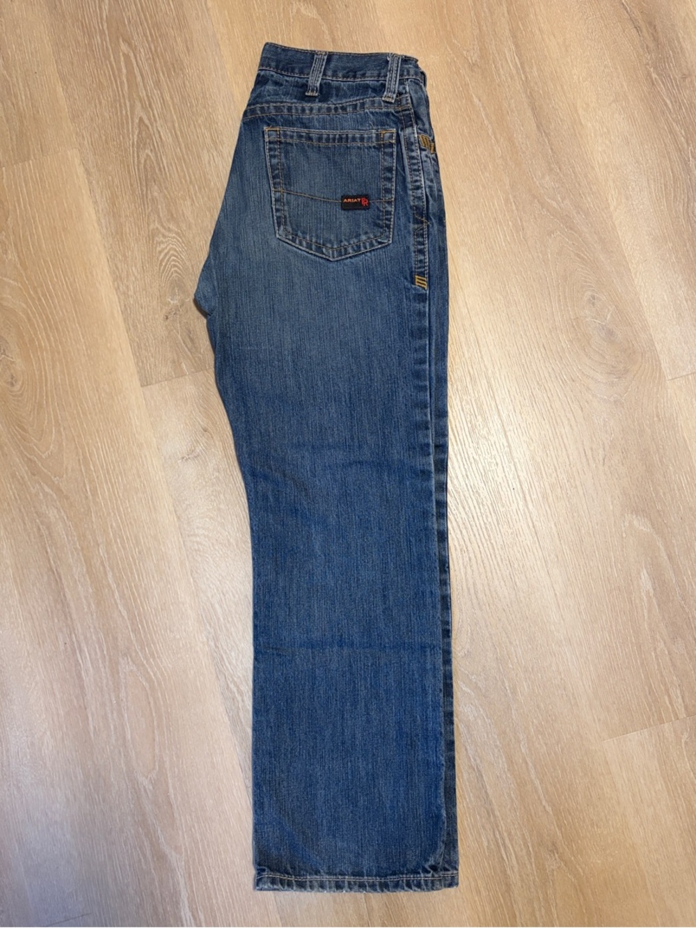 Ariat Straight-Leg Denim Jeans in Medium Blue FR